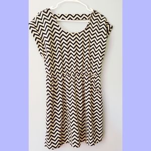 Cream and navy workwear zig zag stripe dress